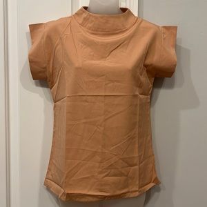 NWT Southern Blooms Top Size M